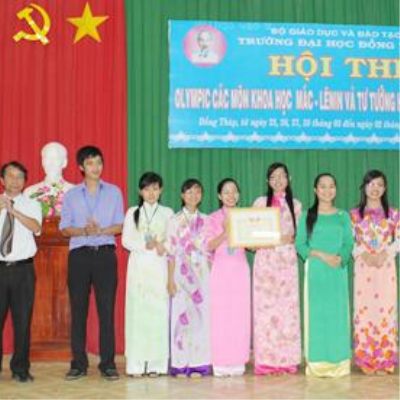 Chung kết Olympic các môn khoa học Mác – Lênin, Tư tưởng Hồ Chí Minh lần thứ XIV, năm học 2012 – 2013. <a class='text-under italic white small-size' href='events.aspx?id=111&la=vn'>Xem thêm</a>