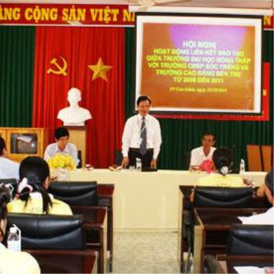 Hội nghị triển khai hoạt động rèn luyện nghiệp vụ sư phạm trong đào tạo giáo viên Tiểu học - Mầm non giữa Trường ĐH Đồng Tháp và các cơ sở giáo dục. <a class='text-under italic white small-size' href='events.aspx?id=18&la=vn'>Xem thêm</a>