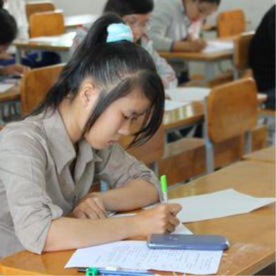 Đợt 1 kỳ thi tuyển sinh Đại học năm 2012 đã diễn ra an toàn và nghiêm túc. <a class='text-under italic white small-size' href='events.aspx?id=69&la=vn'>Xem thêm</a>