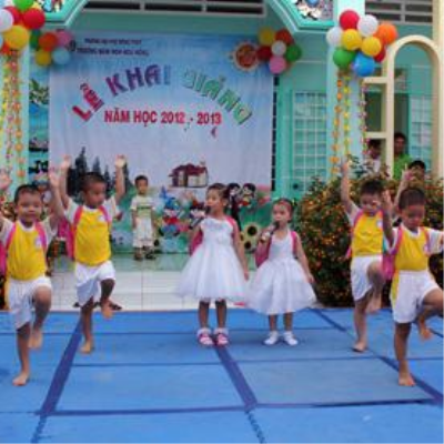 Tưng bừng Ngày hội khai trường của Trường Mầm non Hoa Hồng. <a class='text-under italic white small-size' href='events.aspx?id=78&la=vn'>Xem thêm</a>
