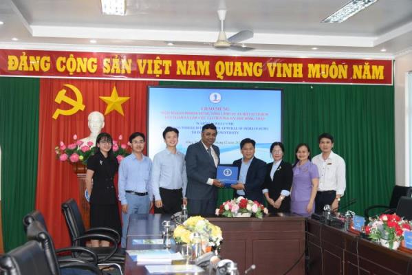 Trường Đại học Đồng Tháp tiếp đoàn Tổng lãnh sự quán Ấn Độ tại Thành phố Hồ Chí Minh đến thăm và làm việc