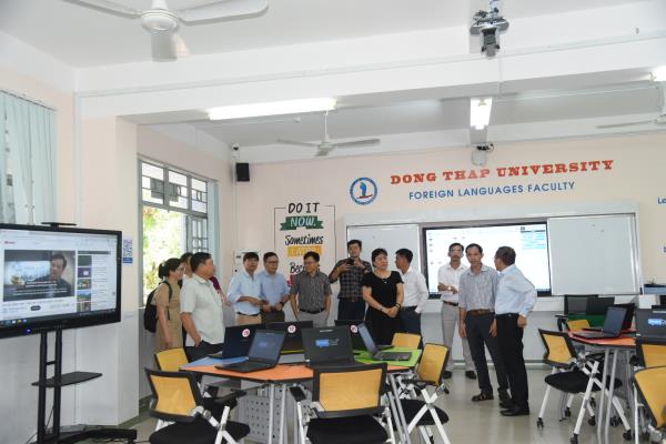 Tiếp đoàn Trường Đại học Thủ Dầu Một đến thăm và làm việc