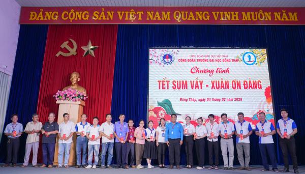 Công đoàn Trường Đại học Đồng Tháp: Ấm áp chương trình “Tết sum vầy – Xuân ơn Đảng” năm 2026