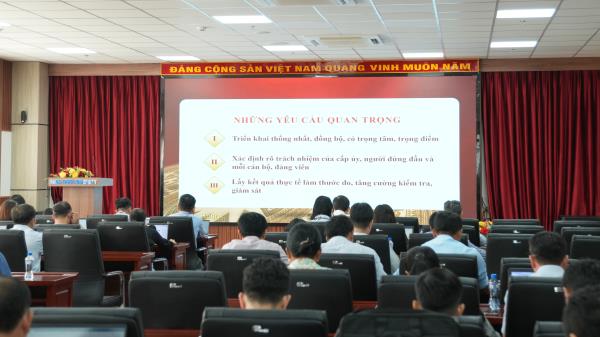 Tham dự Hội nghị trực tuyến toàn quốc nghiên cứu, học tập, quán triệt và triển khai thực hiện Nghị quyết