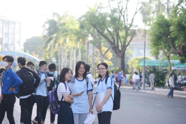 Hơn 1.200 thí sinh tham gia kỳ thi ĐGNL năm 2023 tại điểm thi Đại học Đồng Tháp