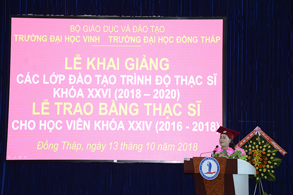 Lễ khai giảng các lớp thạc sĩ khóa XXVI và trao bằng thạc sĩ khóa XXIV của Trường Đại học Vinh6_DSC6644