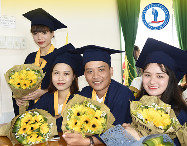 1.405 tân cử nhân Trường ĐH Đồng Tháp dự lễ trao bằng tốt nghiệp năm 20182_DSC5537