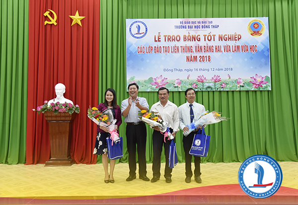 1.405 tân cử nhân Trường ĐH Đồng Tháp dự lễ trao bằng tốt nghiệp năm 20183_DSC5550
