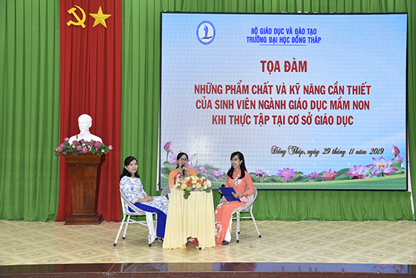 Tọa đàm “Những phẩm chất và kỹ năng cần thiết của SV ngành khi thực tập tại cơ sở giáo dục” Tọa đàm “Những phẩm chất và kỹ năng cần thiết của SV ngành khi thực tập tại cơ sở giáo dục”3_DSC7540