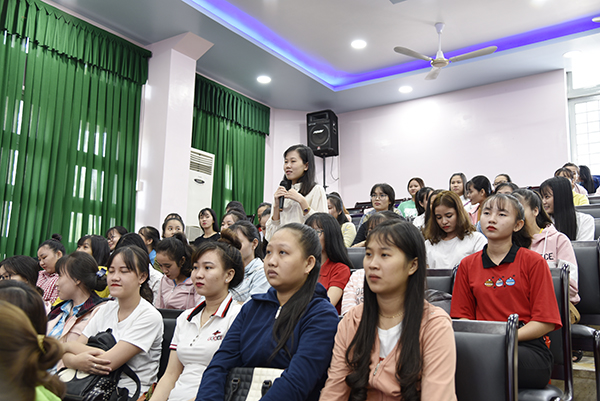 Tọa đàm “Những phẩm chất và kỹ năng cần thiết của SV ngành khi thực tập tại cơ sở giáo dục” Tọa đàm “Những phẩm chất và kỹ năng cần thiết của SV ngành khi thực tập tại cơ sở giáo dục”5_DSC7535