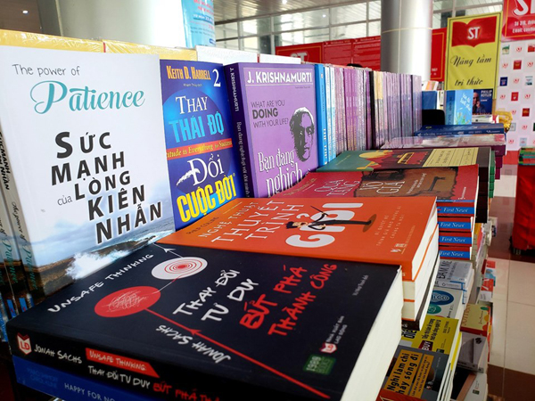 Rộn ràng Hội sách chào mừng năm học mới tại Đại học Đồng Tháp7